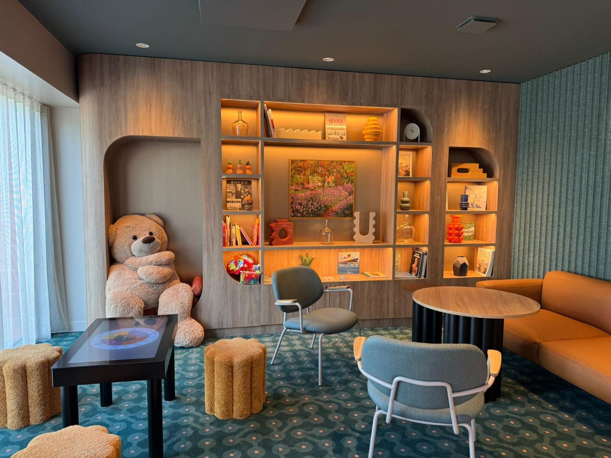 Novotel Normandie Hotel 4*